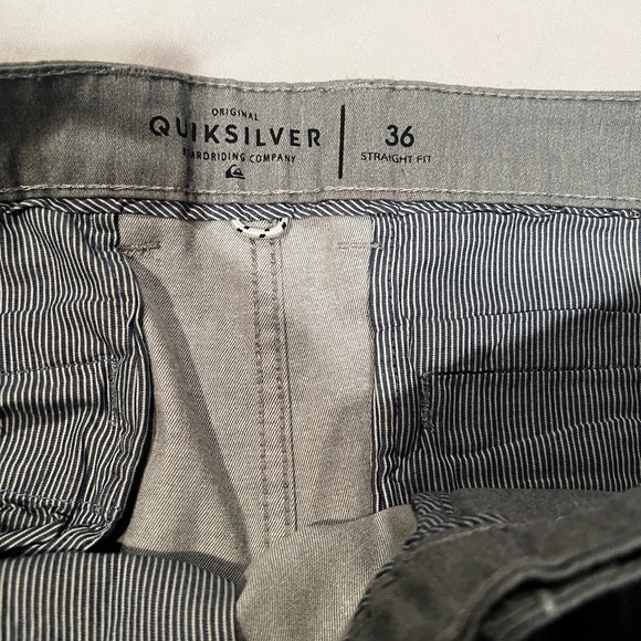 QUIKSILVER STRAIGHT FIT SHORTS🏝️ - Picture 10 of 11